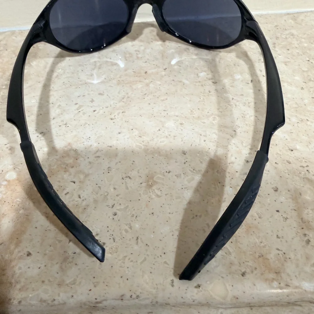 Vintage Y2K Gargoyles Black Lens Black Frame